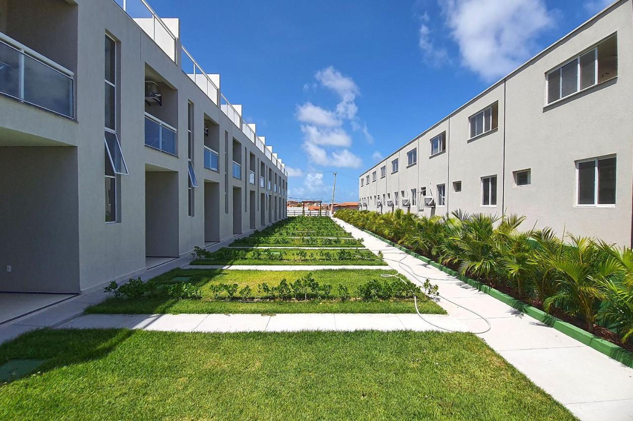 Beach Townhouses #C13 - Acomodacao Por Carpediem Aquiraz Exterior photo
